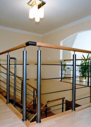 nowoczesne schody drewniane wewnętrzne